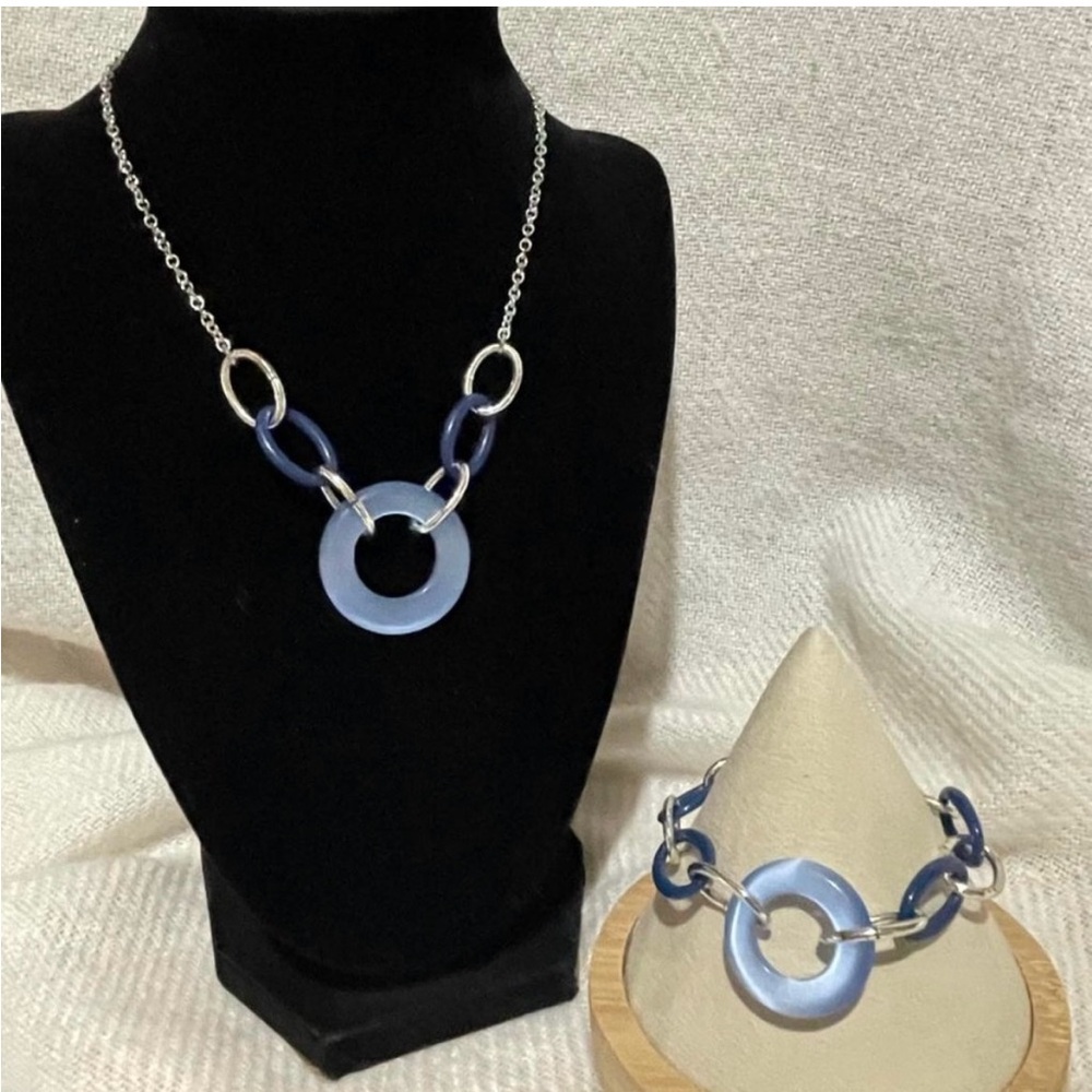 Liz & Co. Blue and Silvertone Choker Neclace and Bracelet Set